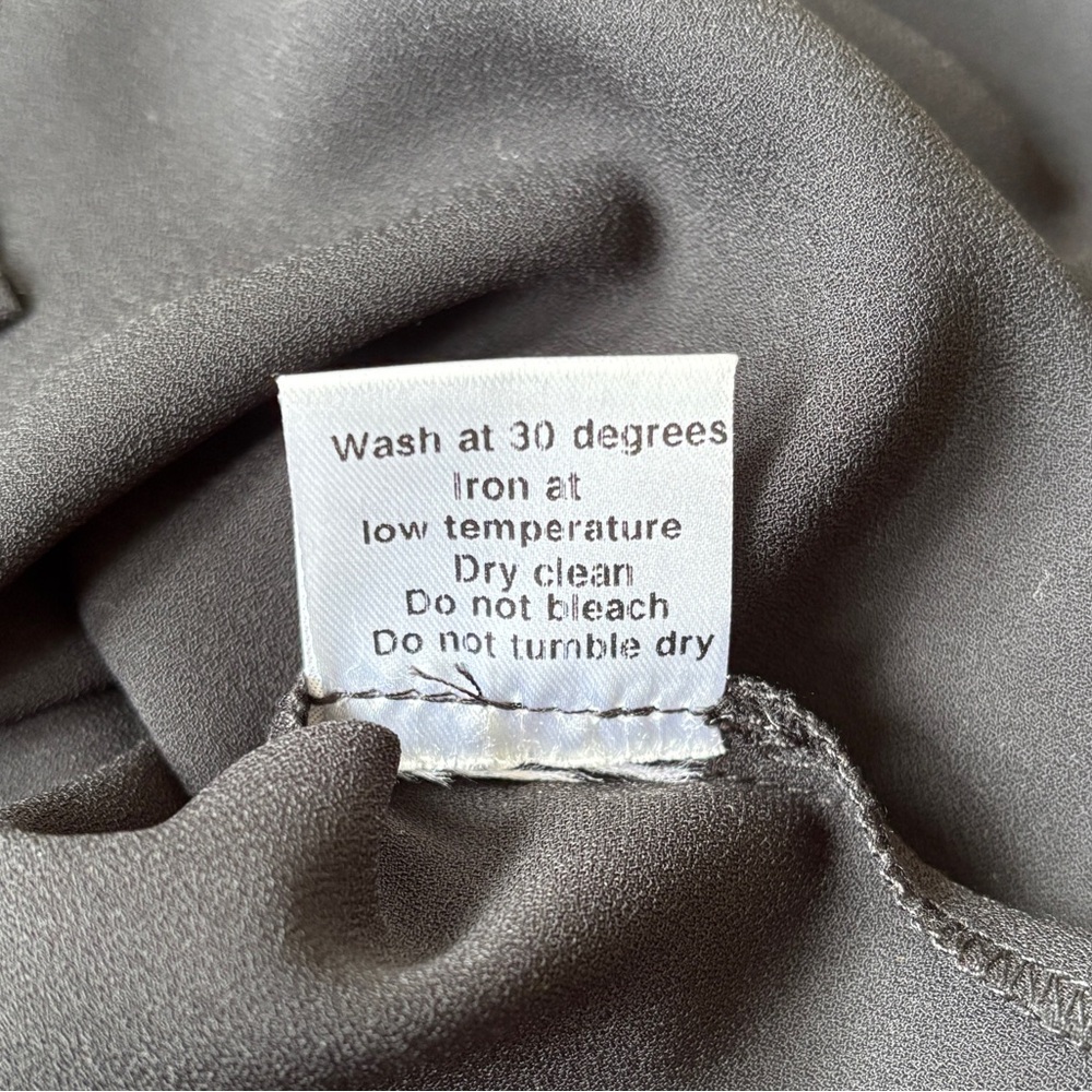 Ivan Grundahl Asymmetrical Hem Draped Button Up Long Sleeve Blouse EUC DK38 US8 - Picture 7 of 8